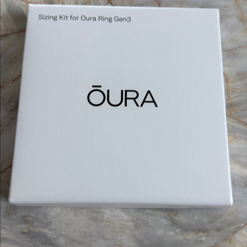 Oura Ring Sizing Set with Black Rings - Picture 3 of 6
